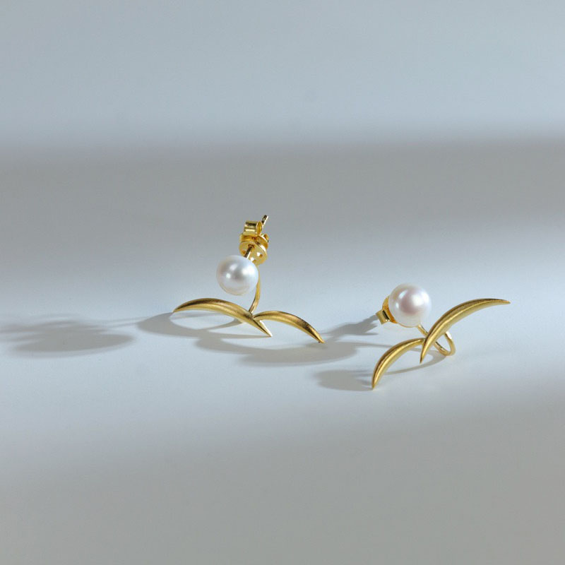 Double Moon Water Wave Pearl Earrings