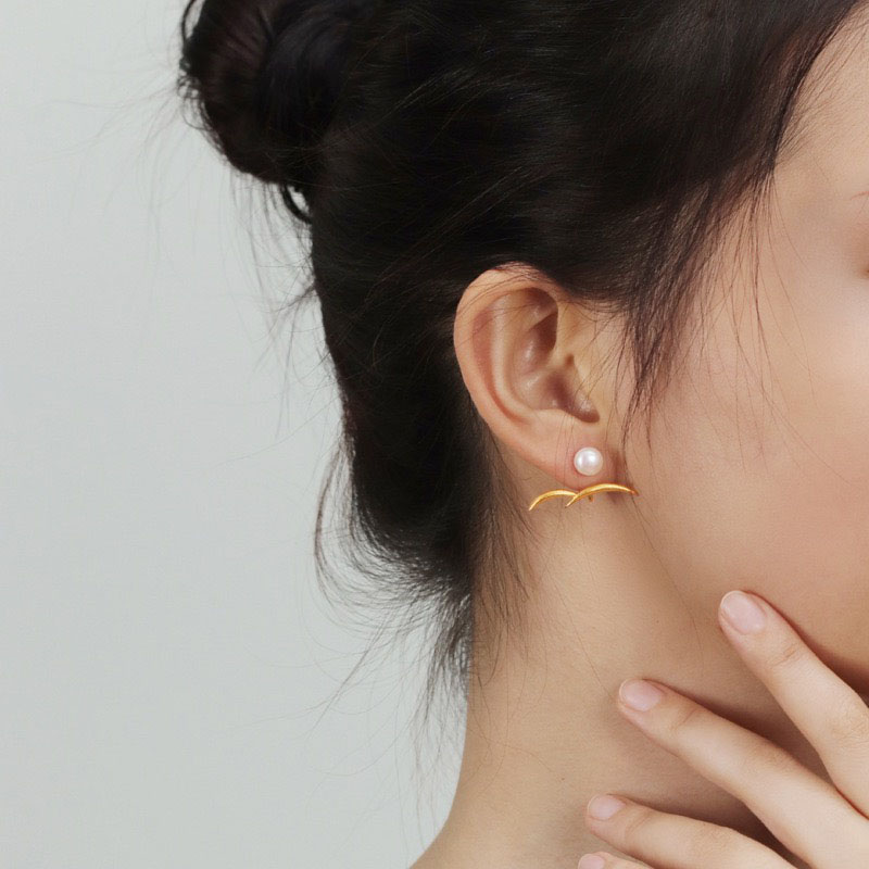 Double Moon Water Wave Pearl Earrings