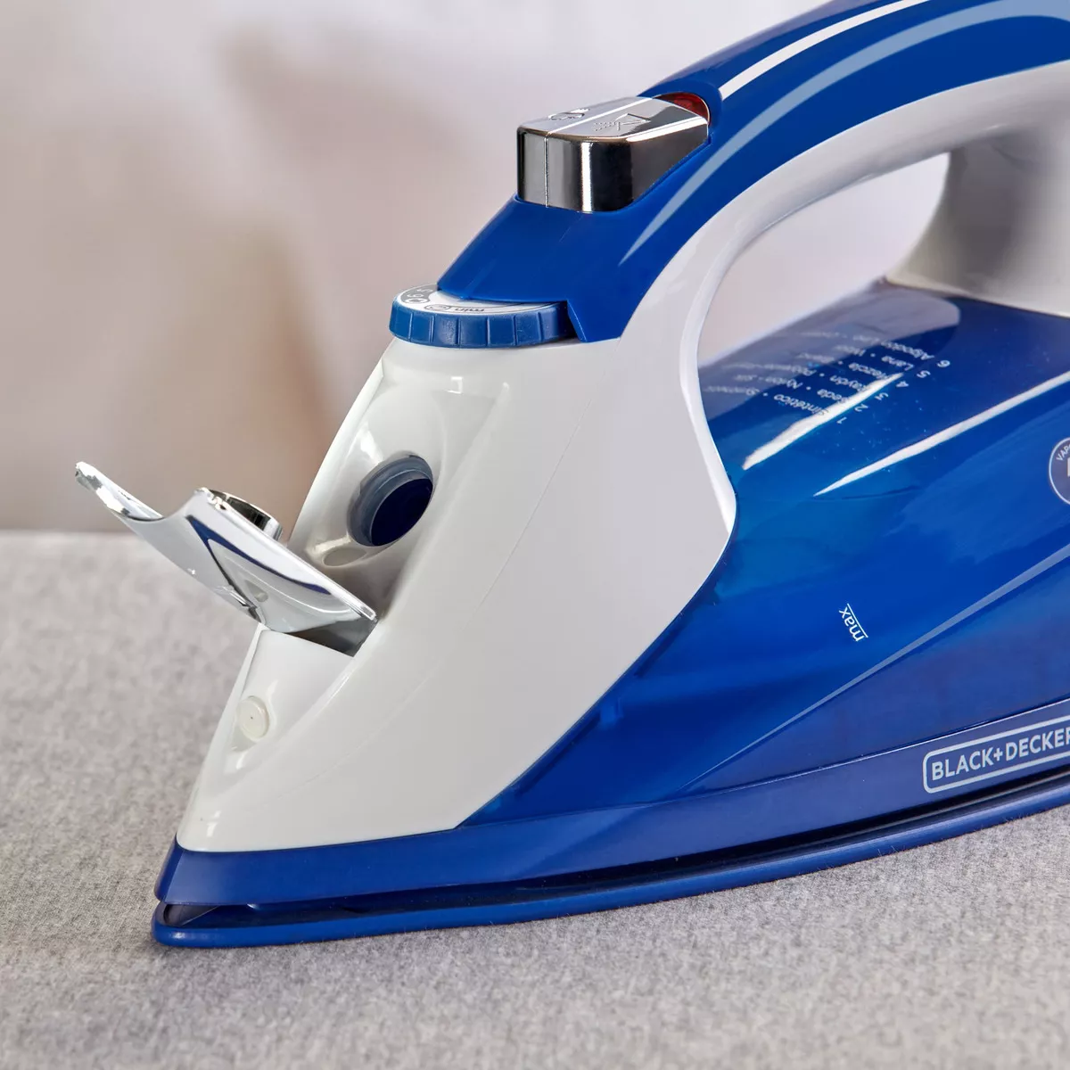 Plancha De Vapor Black And Decker Ir1866 Antiadherente Azul