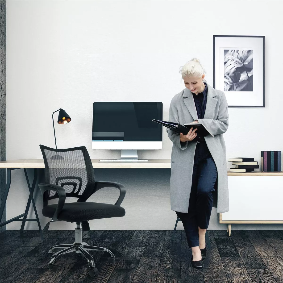 Silla de escritorio Urban Design YZ01B ergonómica  negra con tapizado de cuero sintético