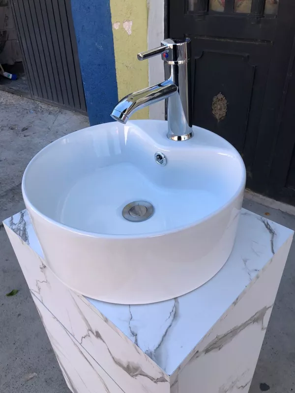 Kit Ovalin Ceramica Redondo+monomando Lavabo Baño+accesorios