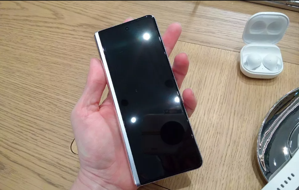 Galaxy Z Fold 3 Impressions 5G 12GB + 512GB Pantalla de 7.6 pulgadas