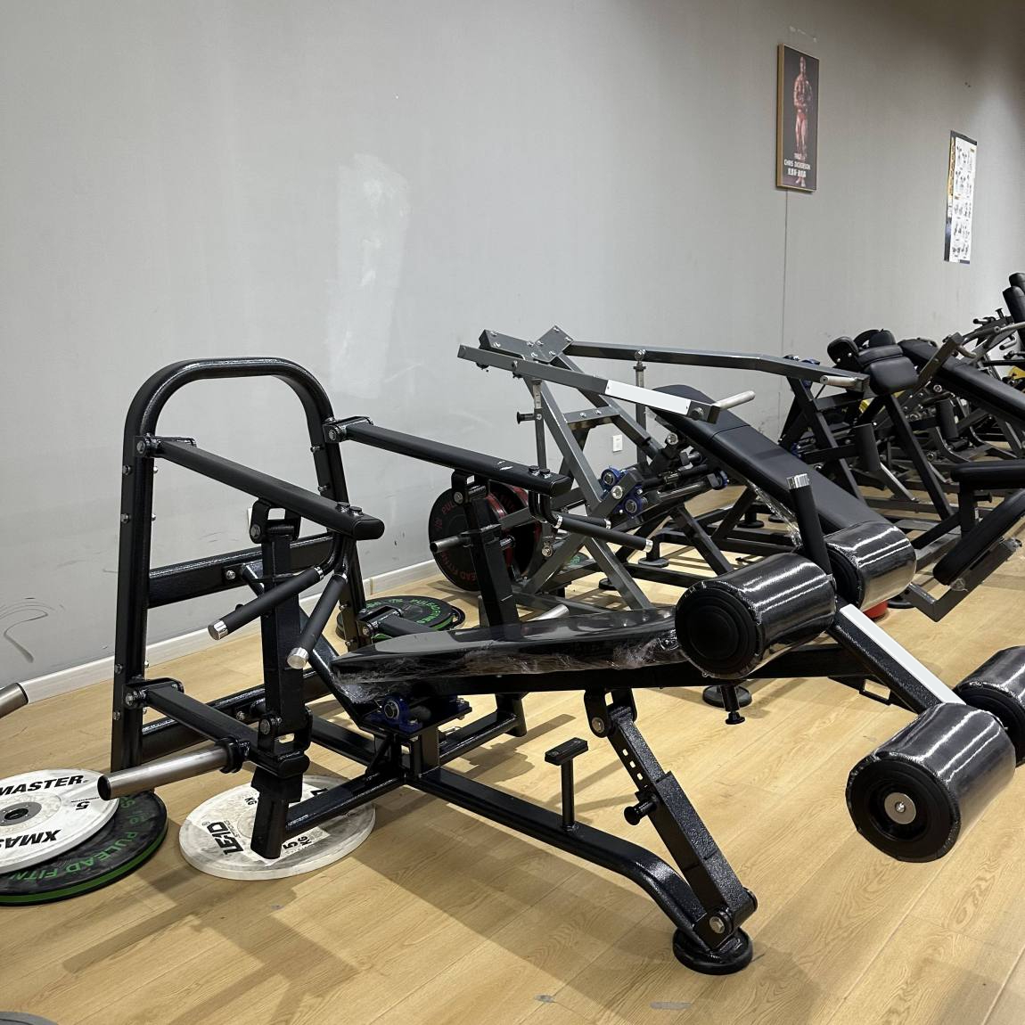 Steel Plate Loaded Sport Trainer Machine Gym Fitness Equipment for Chest and Leg Bodybuilding Gym Equipment Trainer