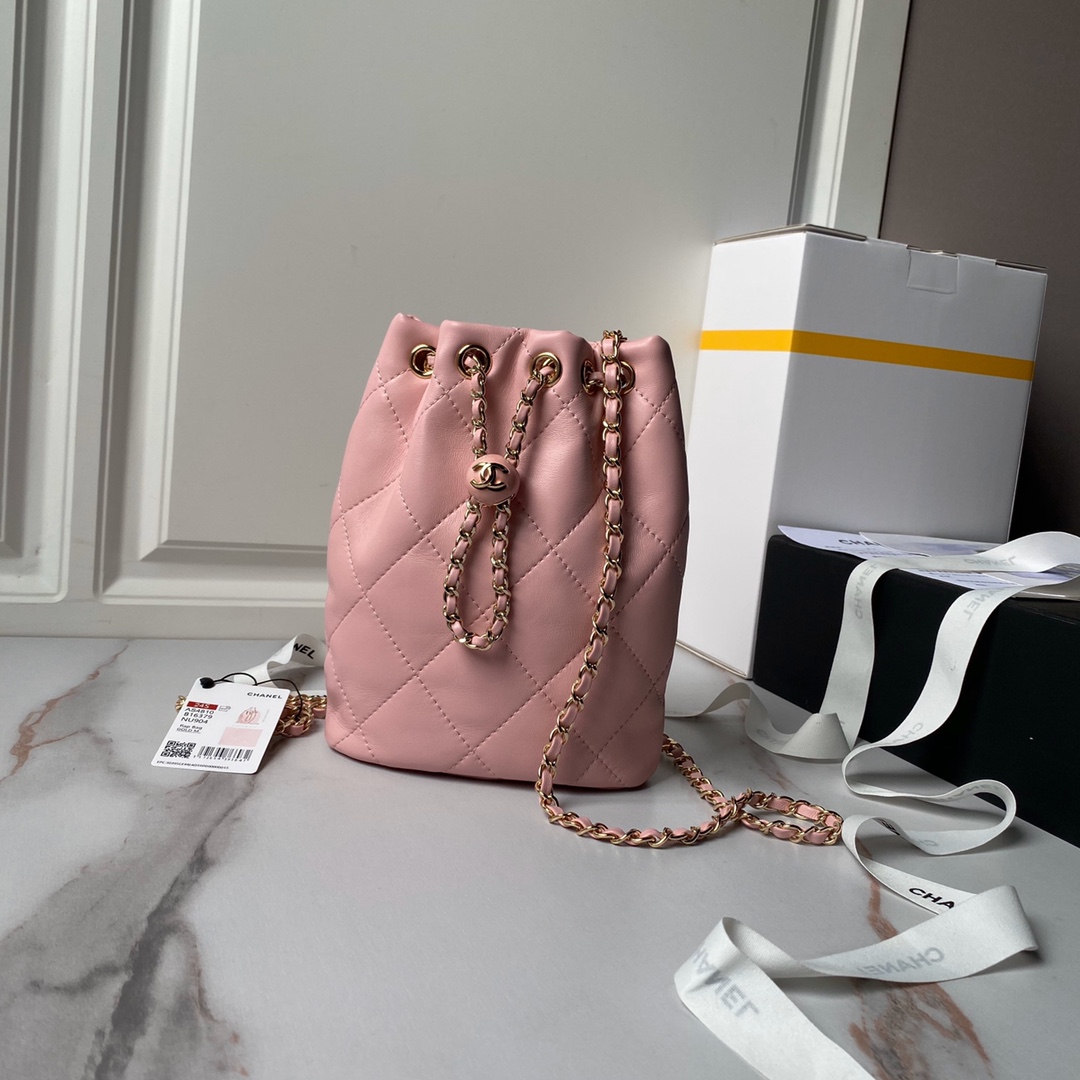 CHANEL Backpacks Shiny Lambskin & Gold-Tone Metal Pink-AS4810
