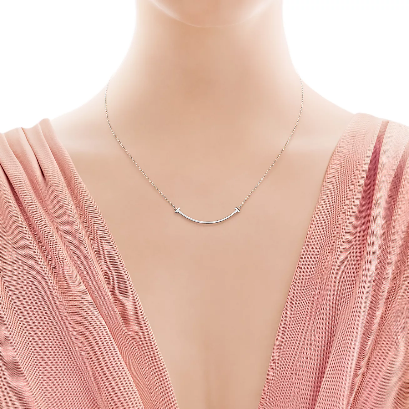 Smile Pendant in White Gold, Small