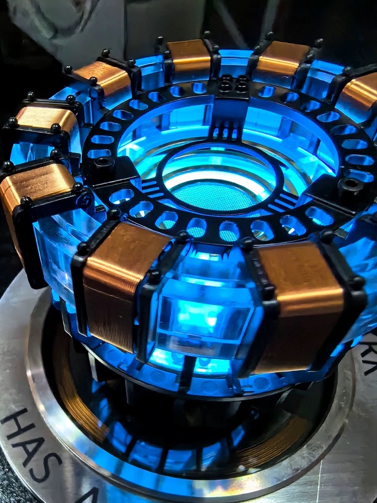 Xpropsreplica Maglev-based Iron Man Reacto (MK1)