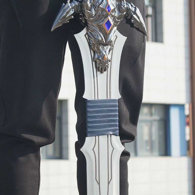 Xpropsreplica World of Warcraft  Anduin Lothar Sword