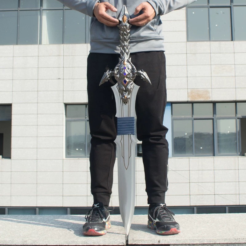 Xpropsreplica World of Warcraft  Anduin Lothar Sword