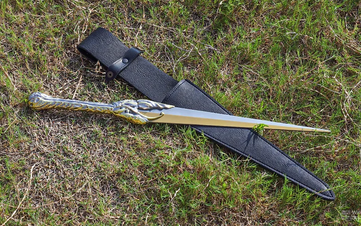 The Lord of the Rings Galadriel sword