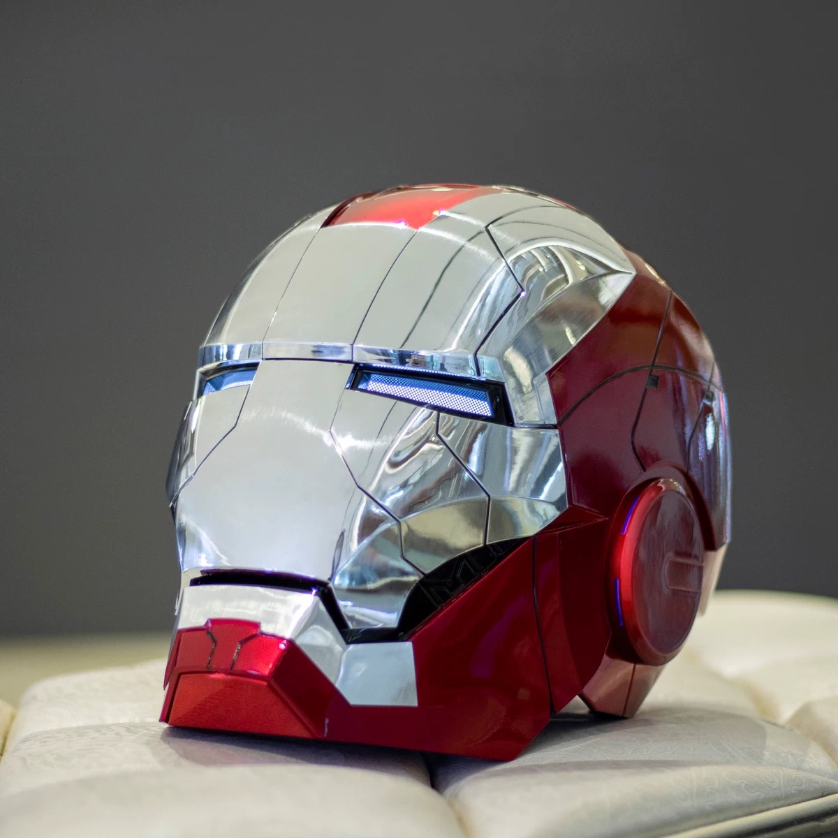 Xpropsreplica Iron Man MK5 Voice-Controlled Helmet