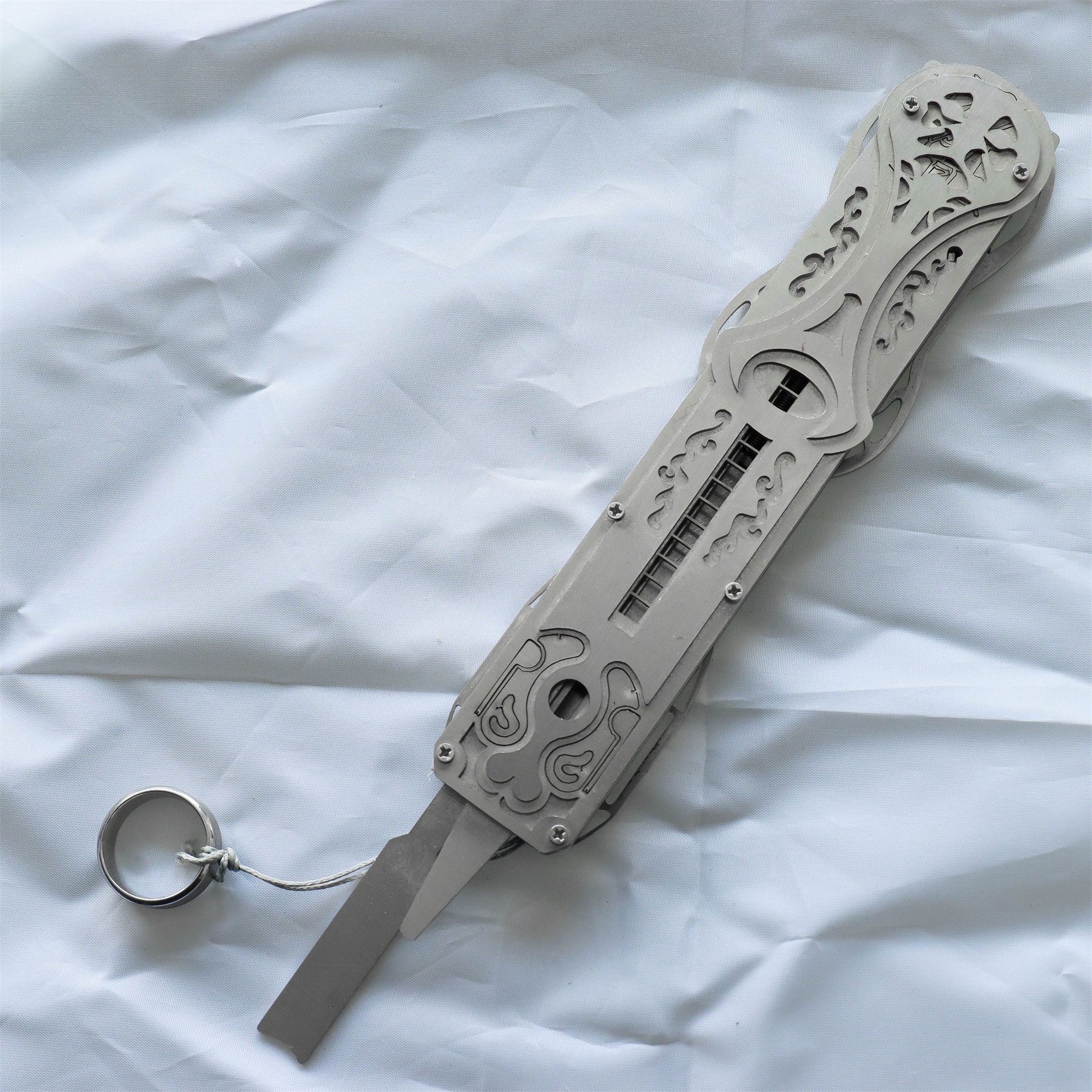 Xpropsreplica Two-stage 9/10 metal hidden blade