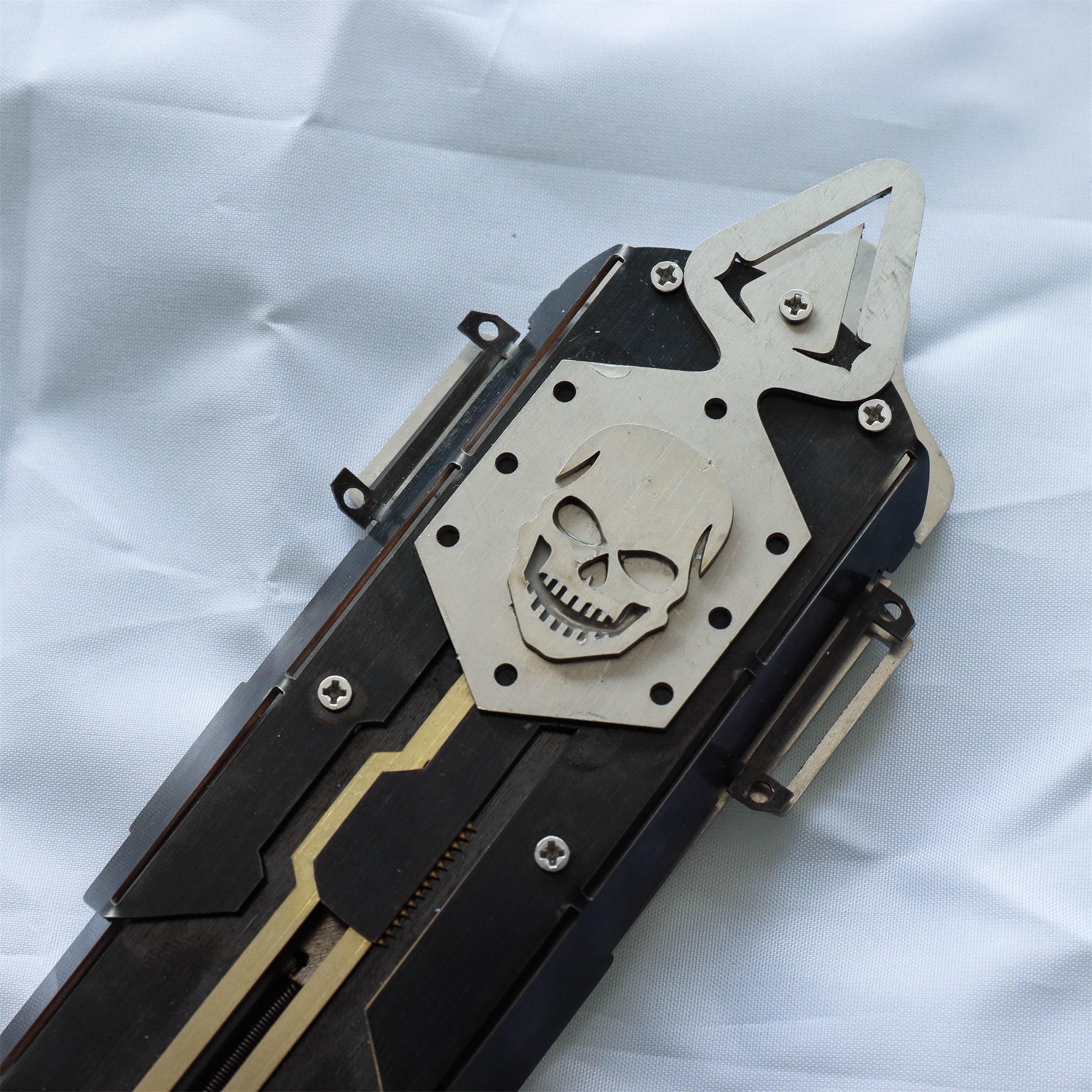 Xpropsreplica Assassins Creed Black Flag Edward Kenway's hidden blade.