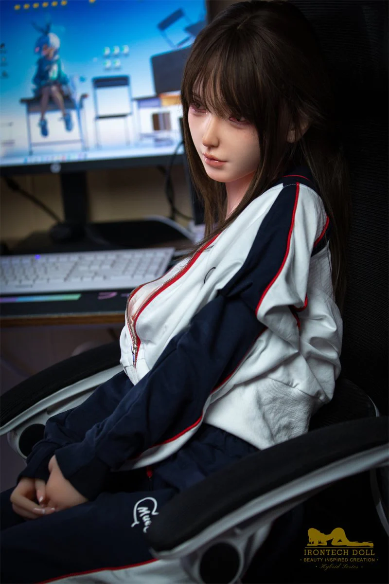 Irontech Doll 154 cm F Fusion