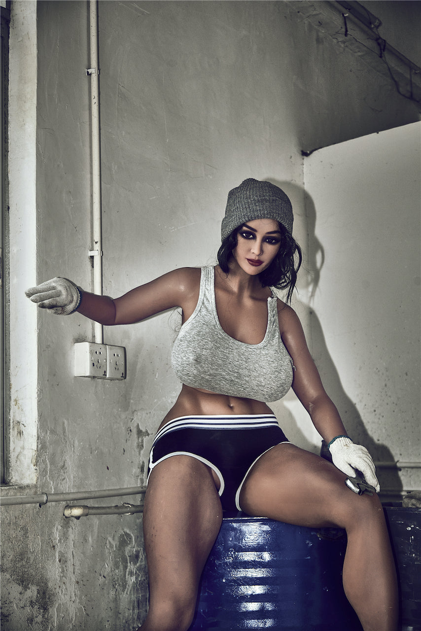 IRONTECH Doll 158cm / Hcup