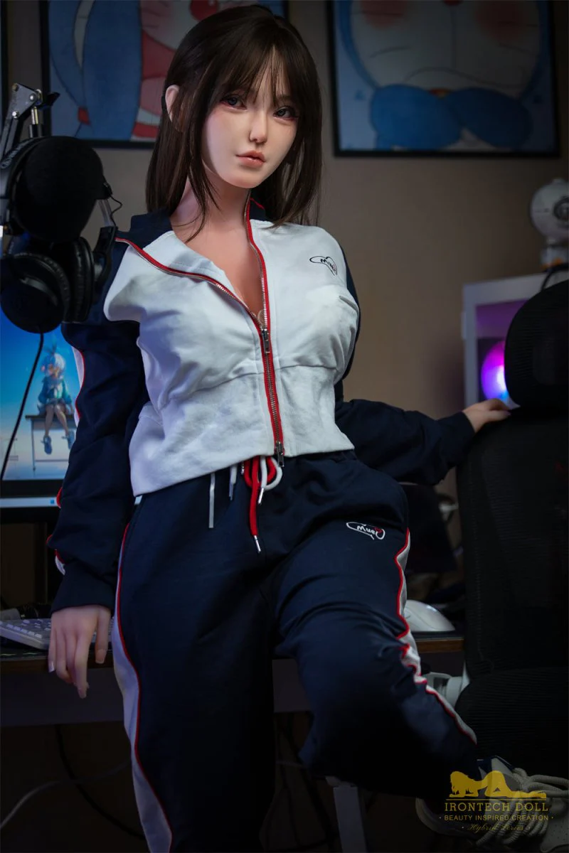 Irontech Doll 154 cm F Fusion