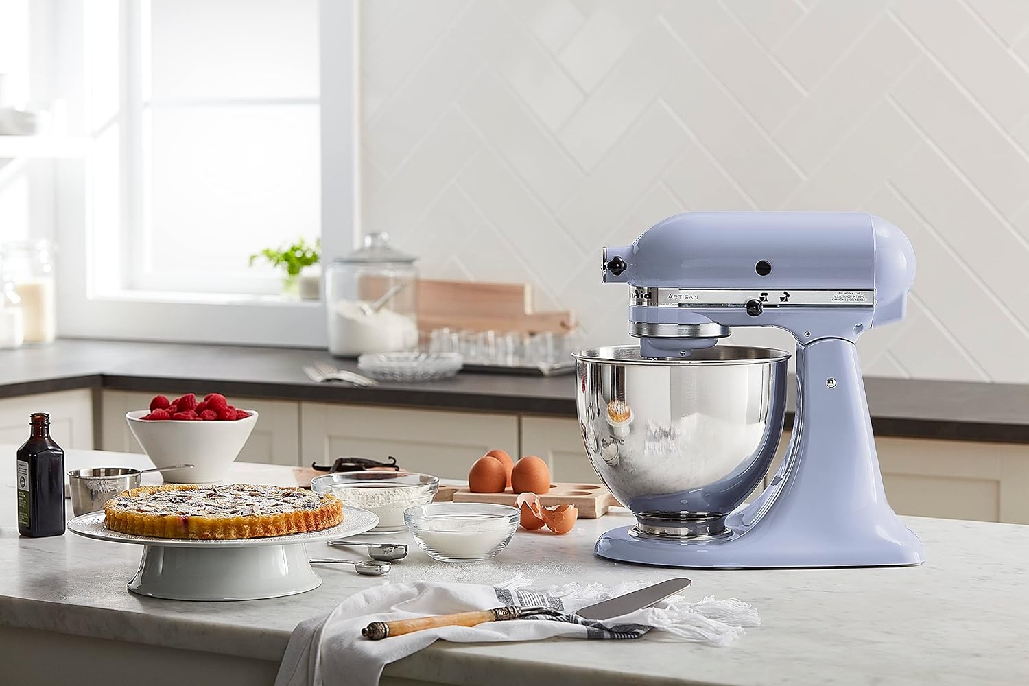 KitchenAid Artisan Series 5 Quart Tilt Head Stand Mixer with Pouring Shield KSM150PS, Removable bowl, Aqua Sky