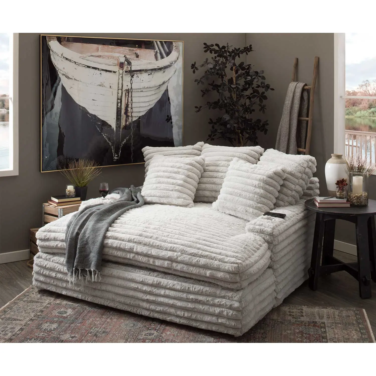 Winter Sale - Chaise Lounge With Dual Cupholders And Charging Ports