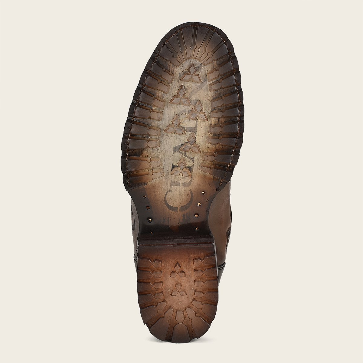 Bota urbana en piel genuina de venado.