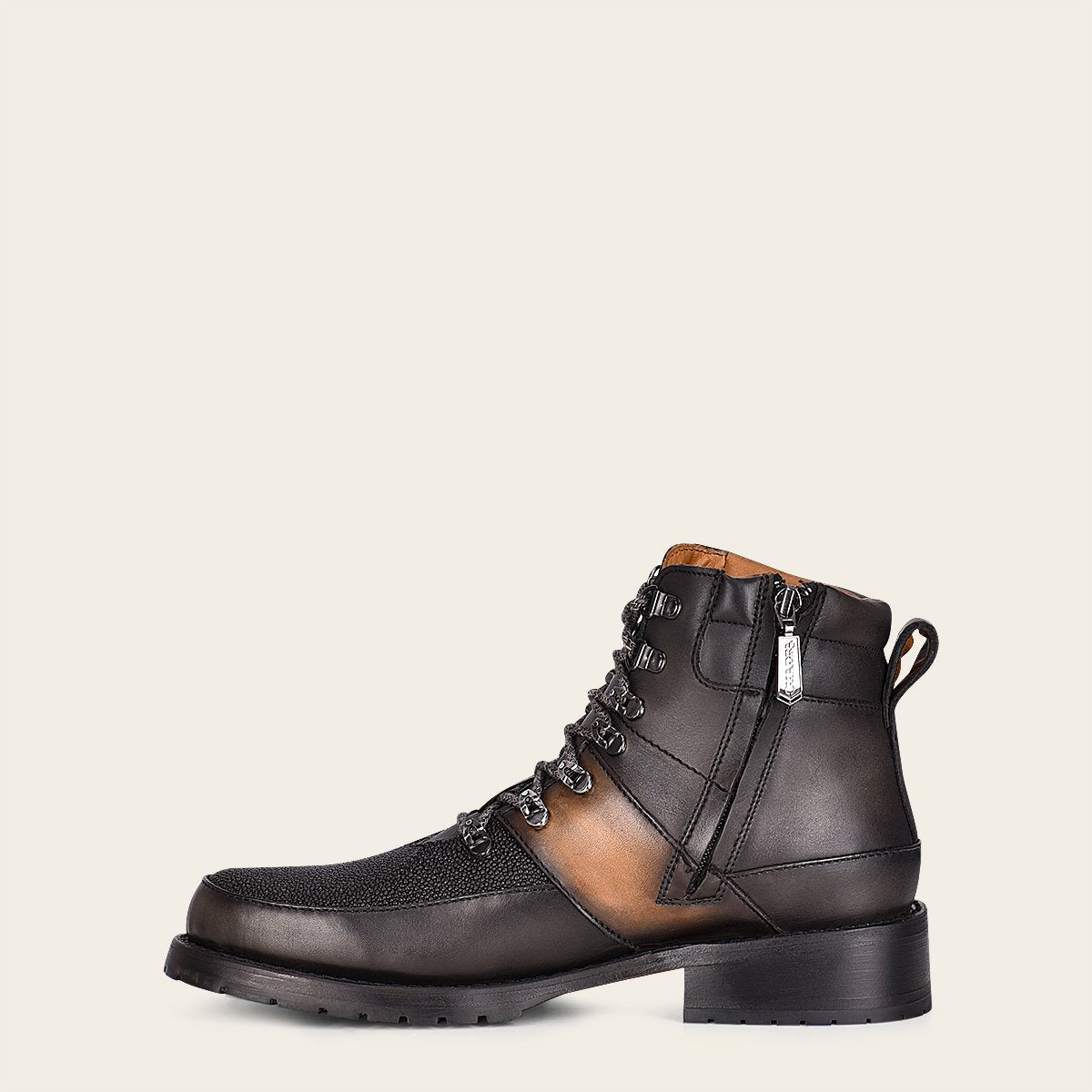 Botín urbano en piel genuina de mantarraya