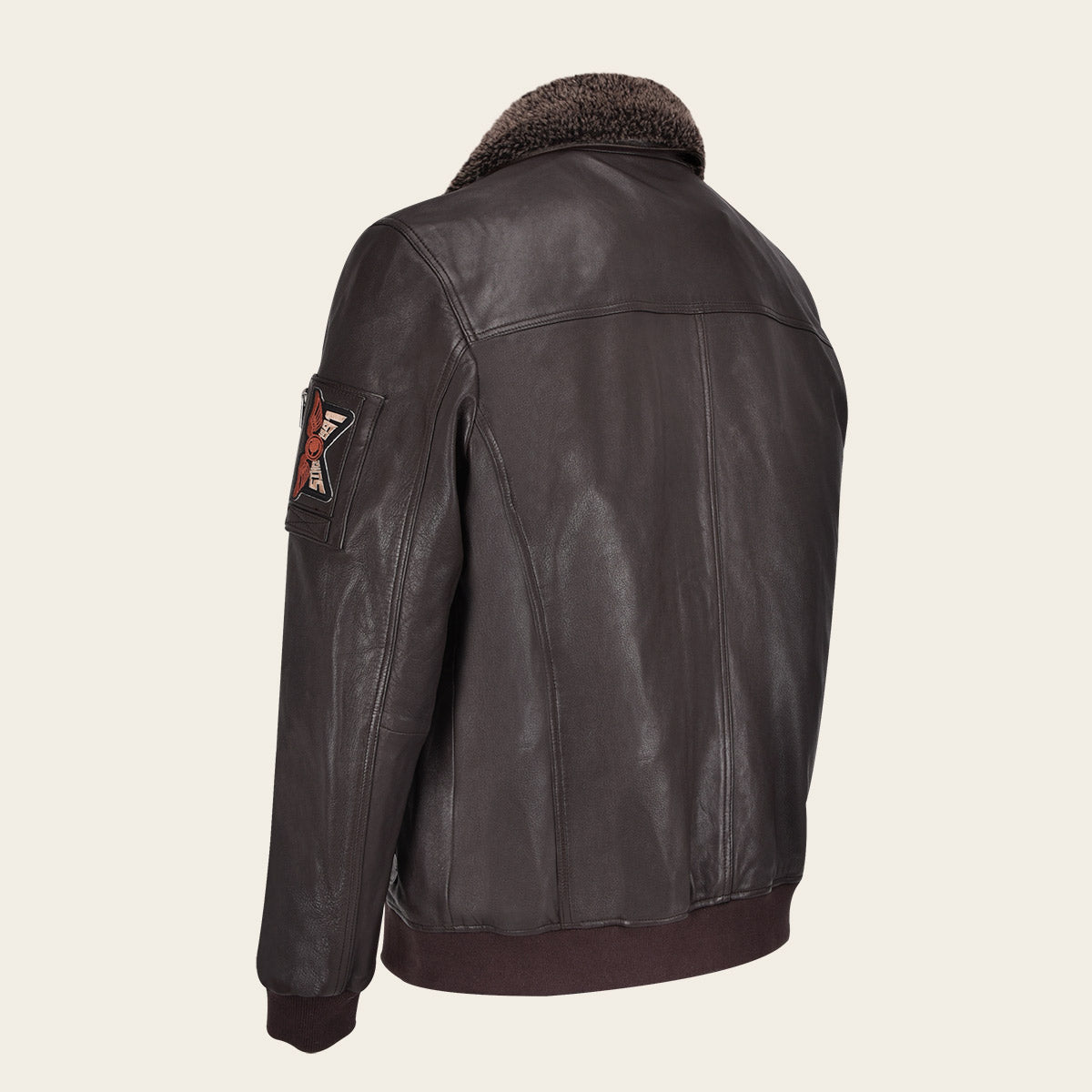 Chamarra En Piel Genuina Con Cuello De Pelo.