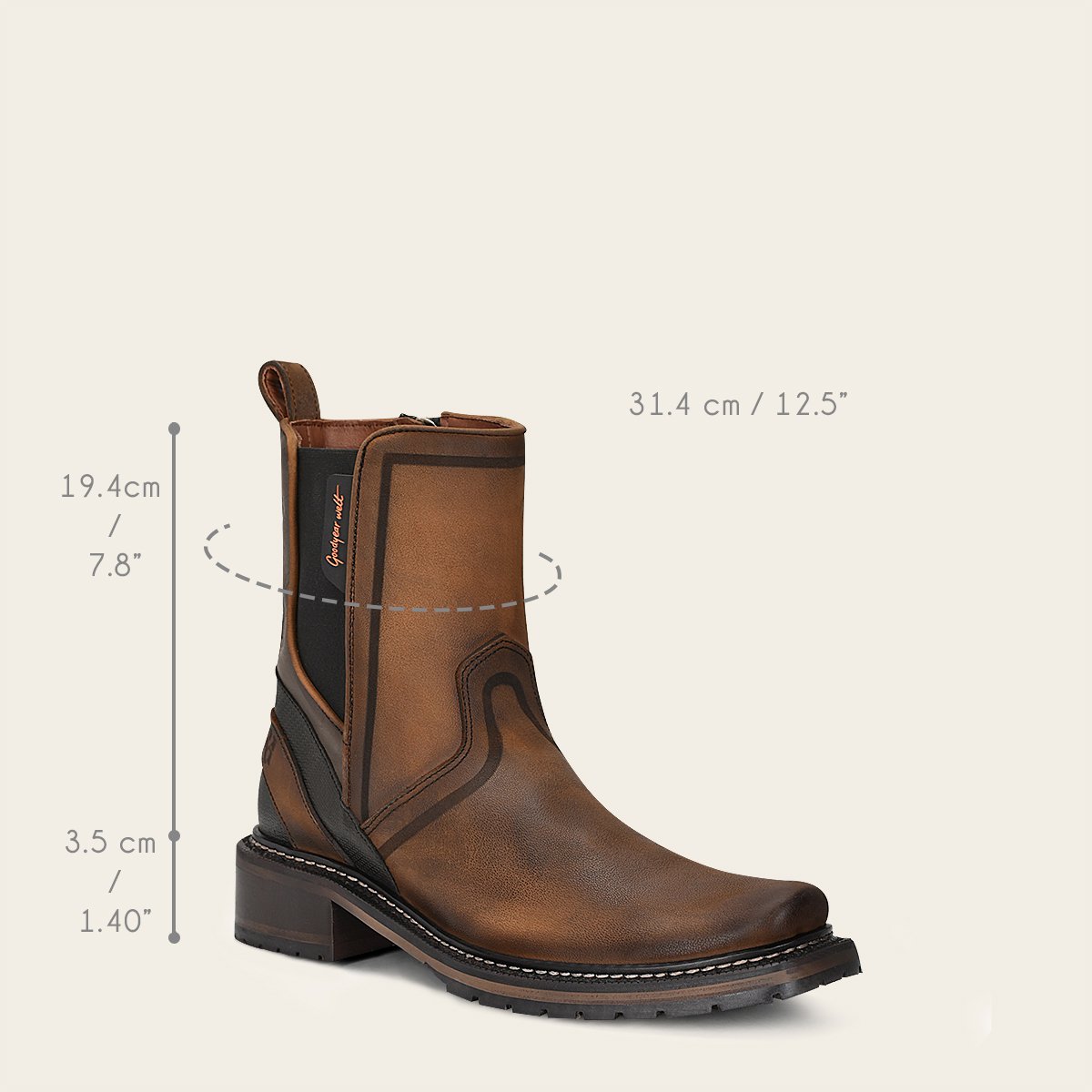 Bota urbana en piel genuina.