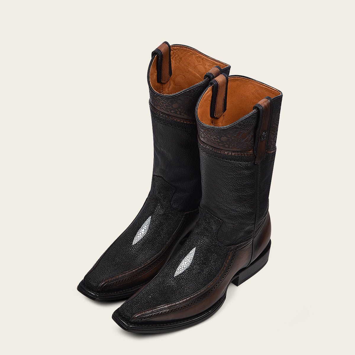 Bota vaquera en piel genuina de mantarraya.