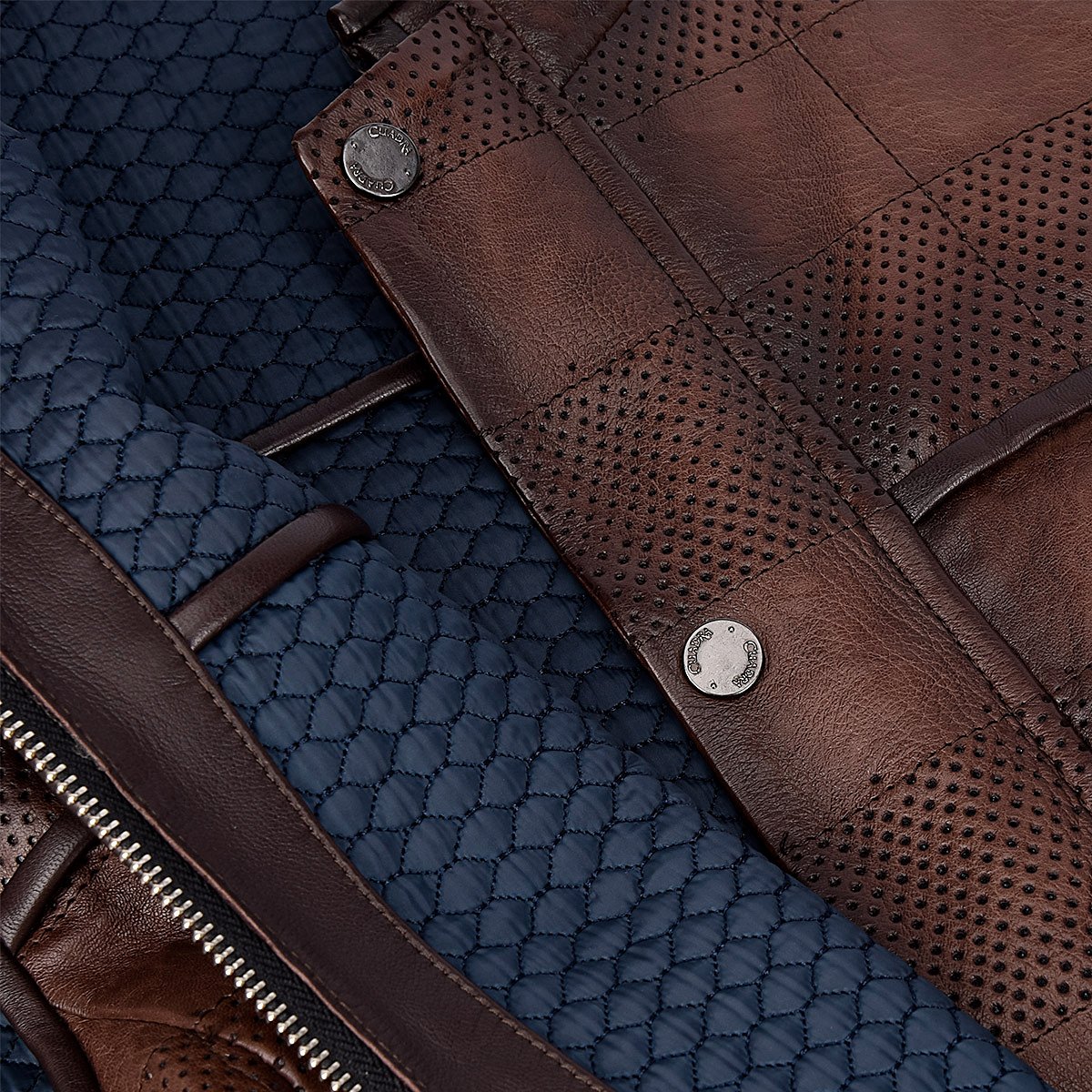 Chaleco Doble Vista En Piel Genuina.