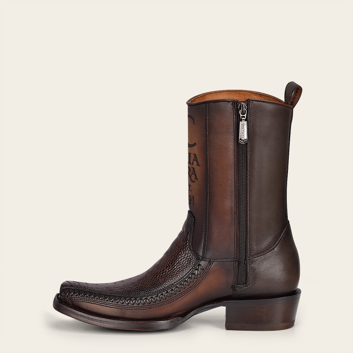 Bota en piel genuina de pata de avestruz.