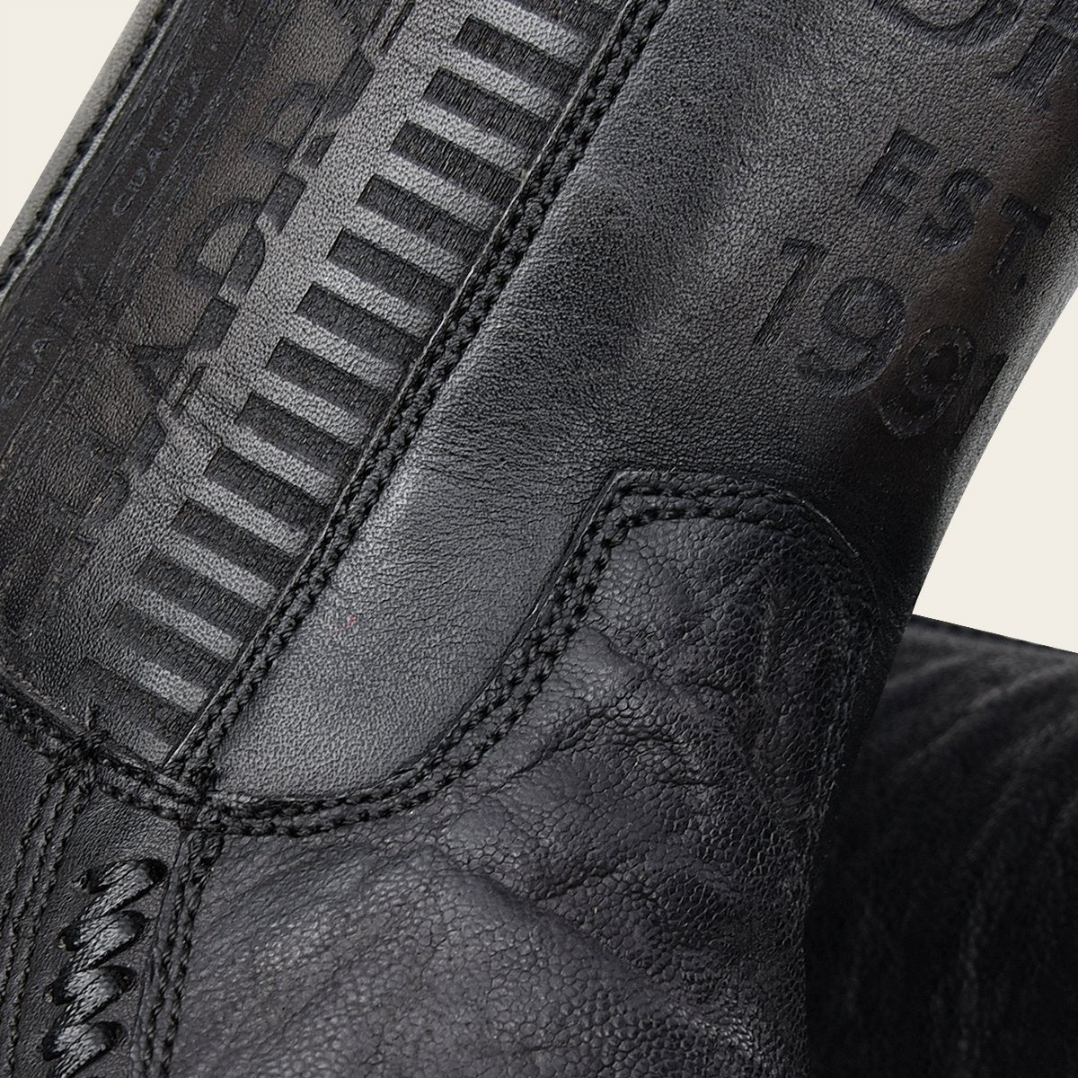 Bota en piel genuina de elefante.