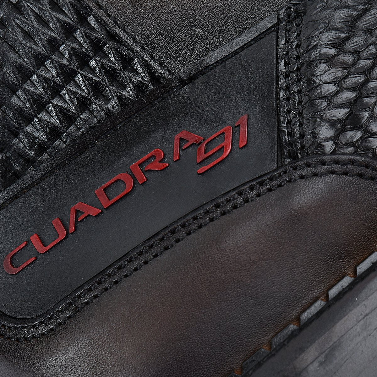 Bota en piel genuina de pitón..