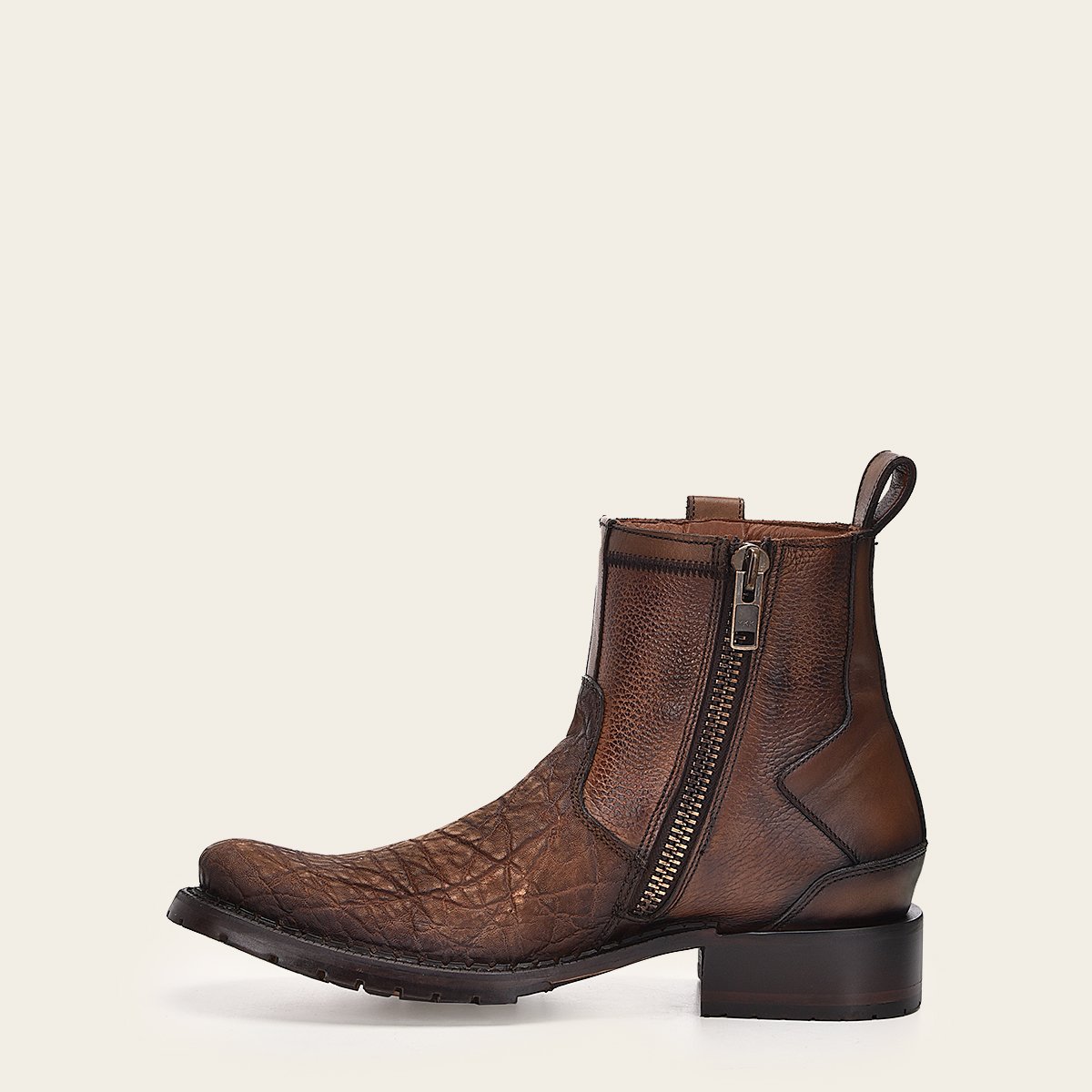 Botín en piel genuina de elefante.