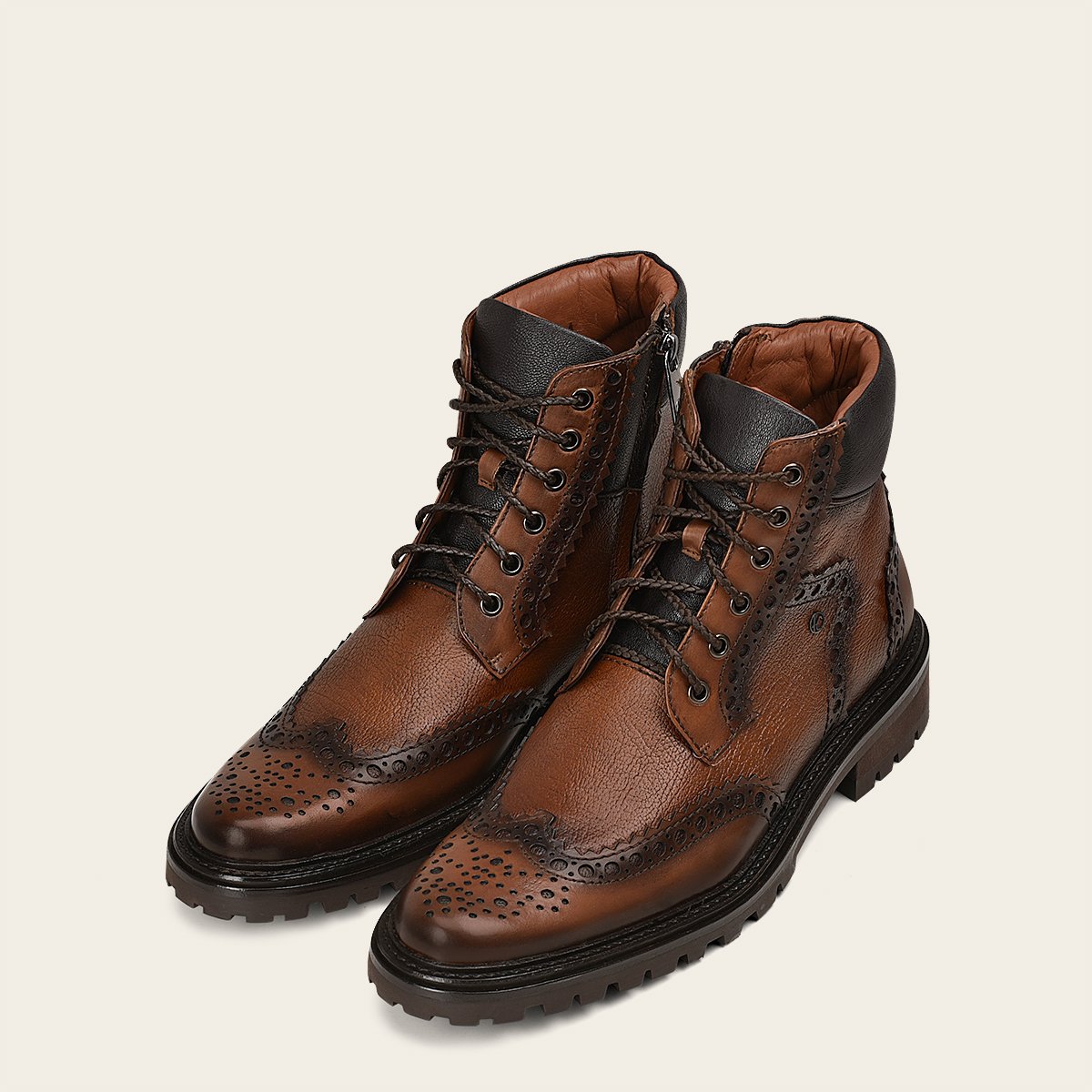 Botín para caballero en piel genuina.