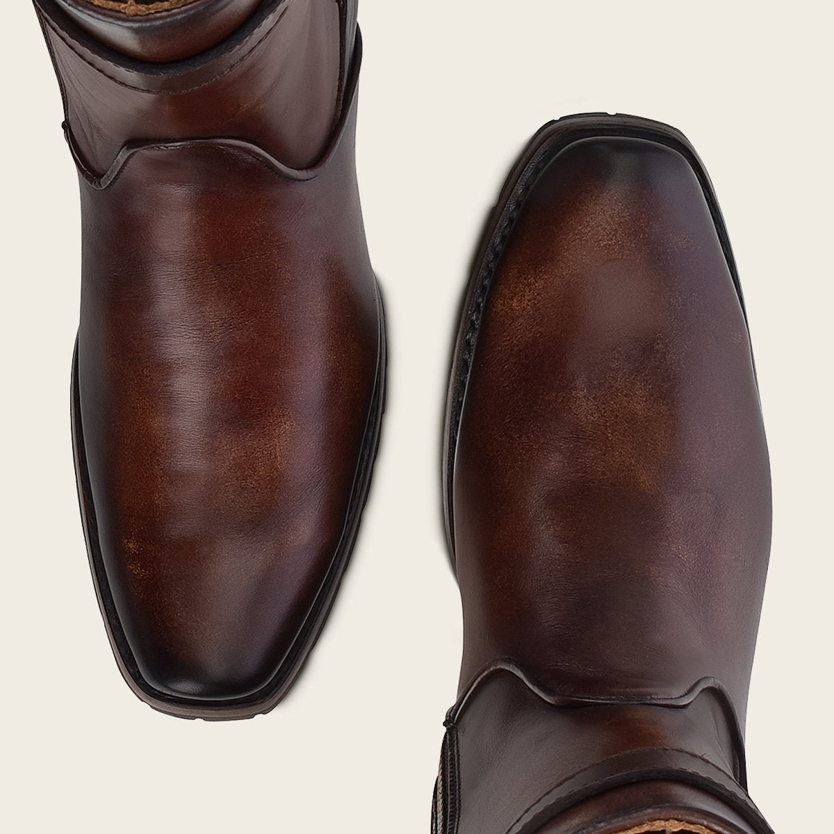 Bota urbana para caballero en piel genuina