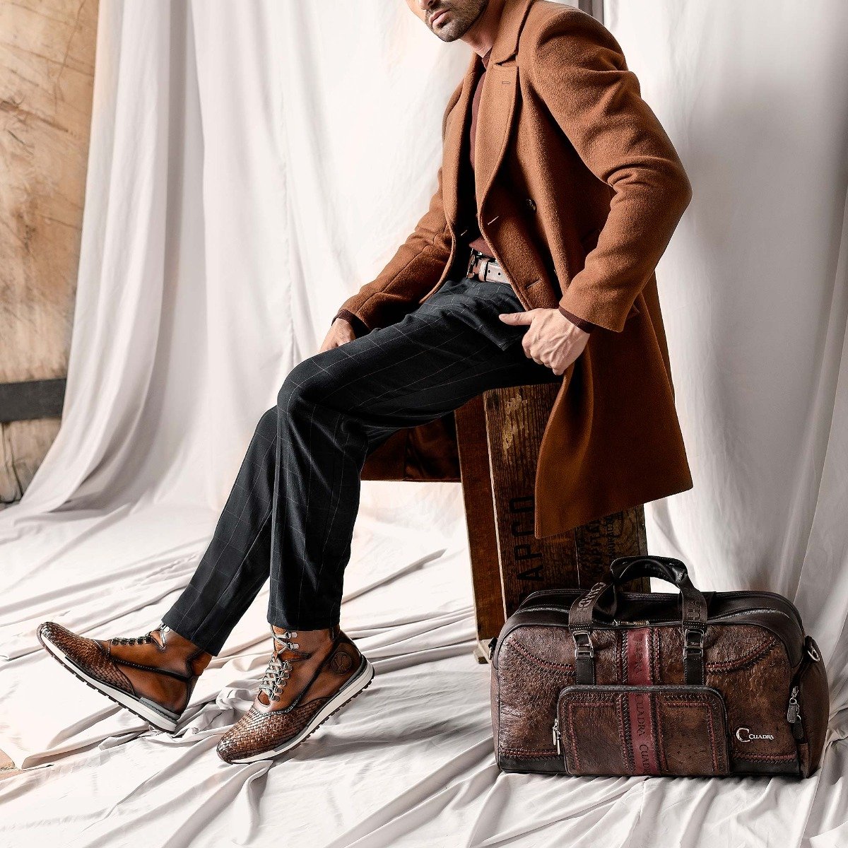 Bota sport para caballero