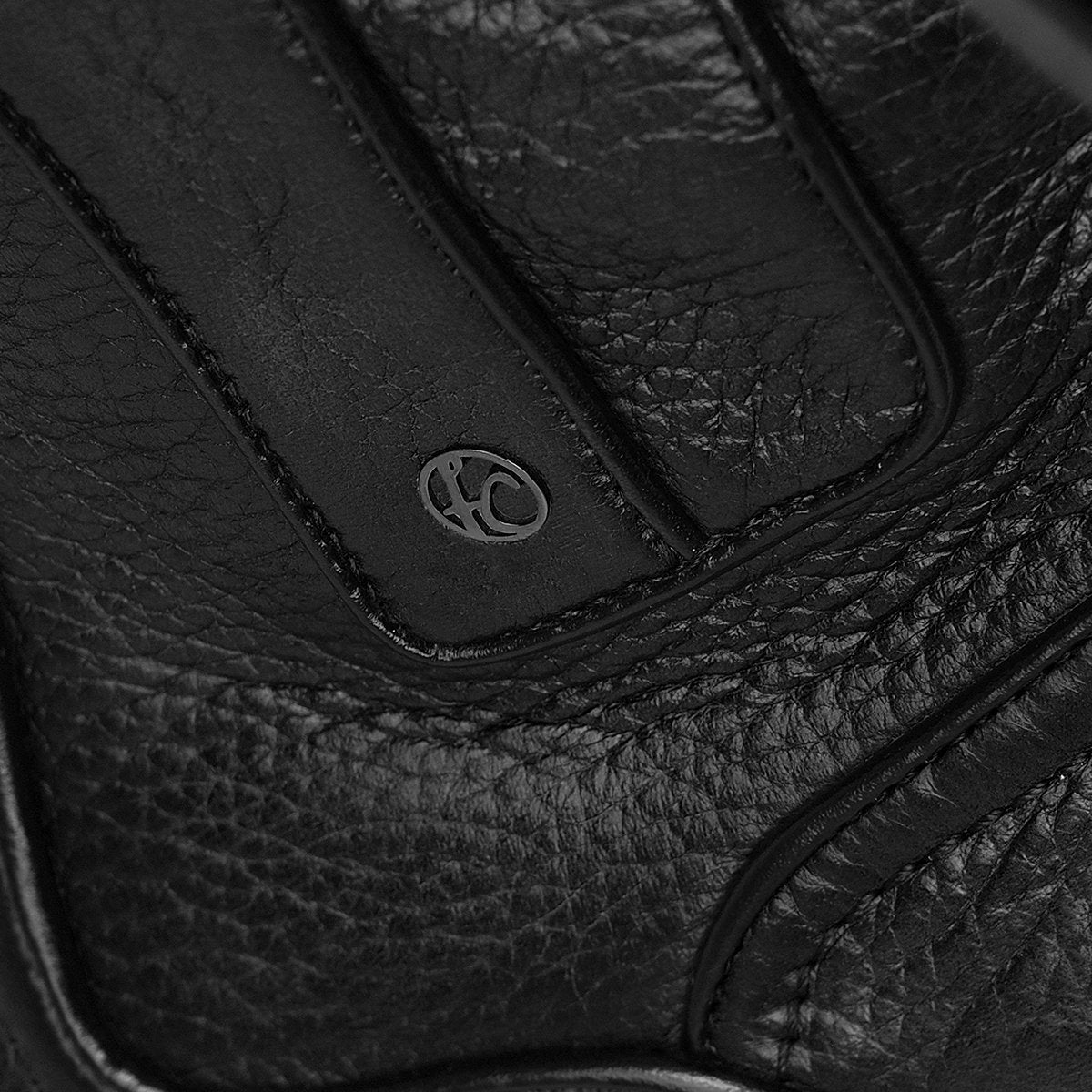 Bota de vestir en piel genuina de venado.