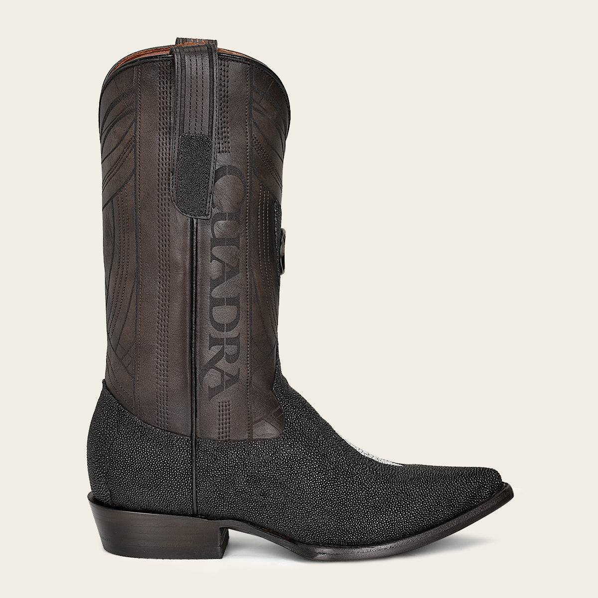 Bota vaquera en piel de mantarraya.