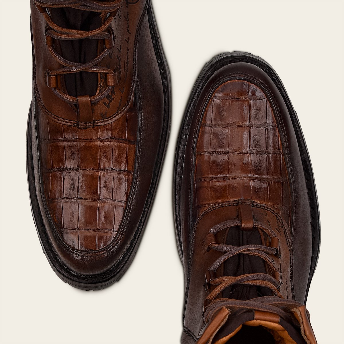 Botín con piel genuina de fuscus para caballero