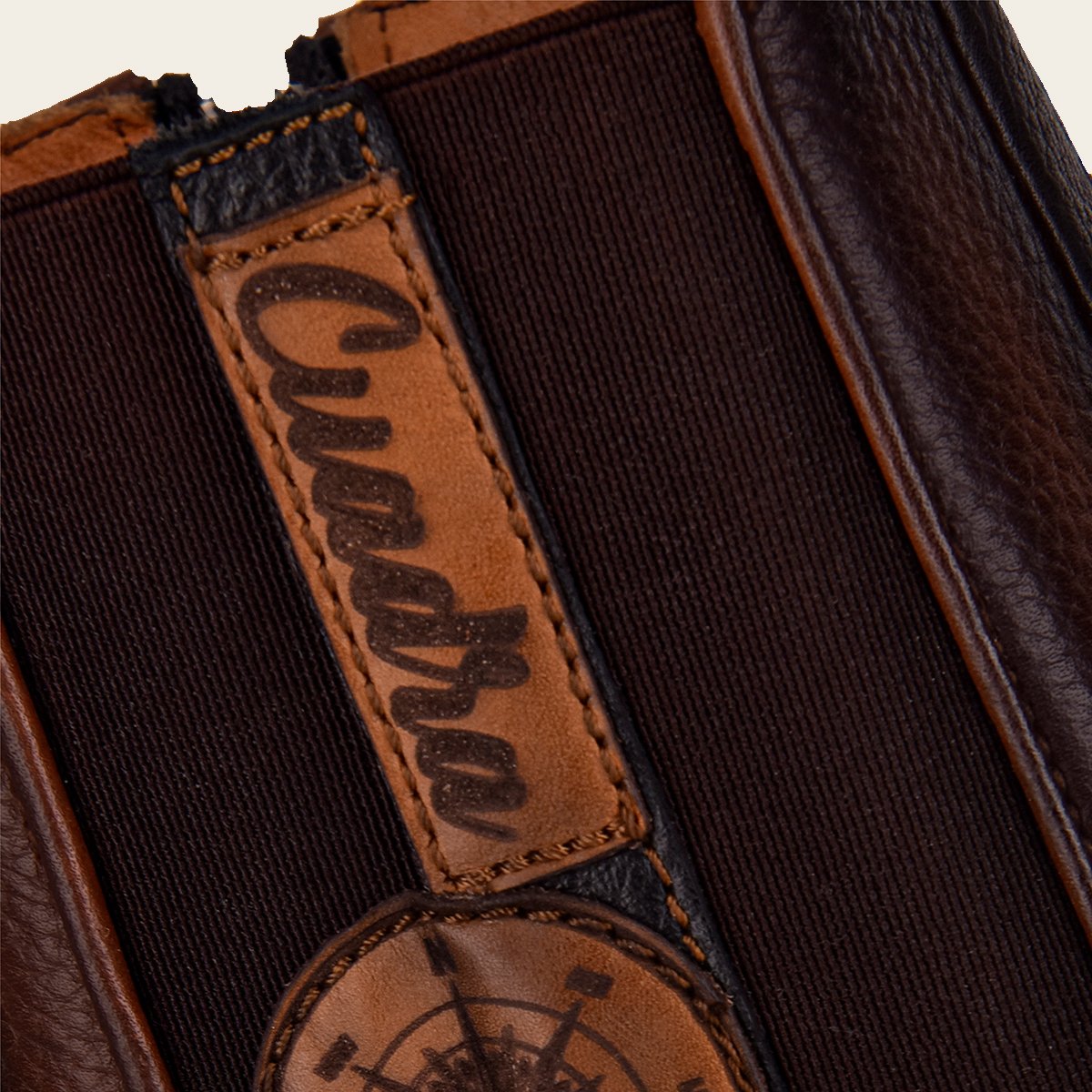 Bota urbana en piel genuina