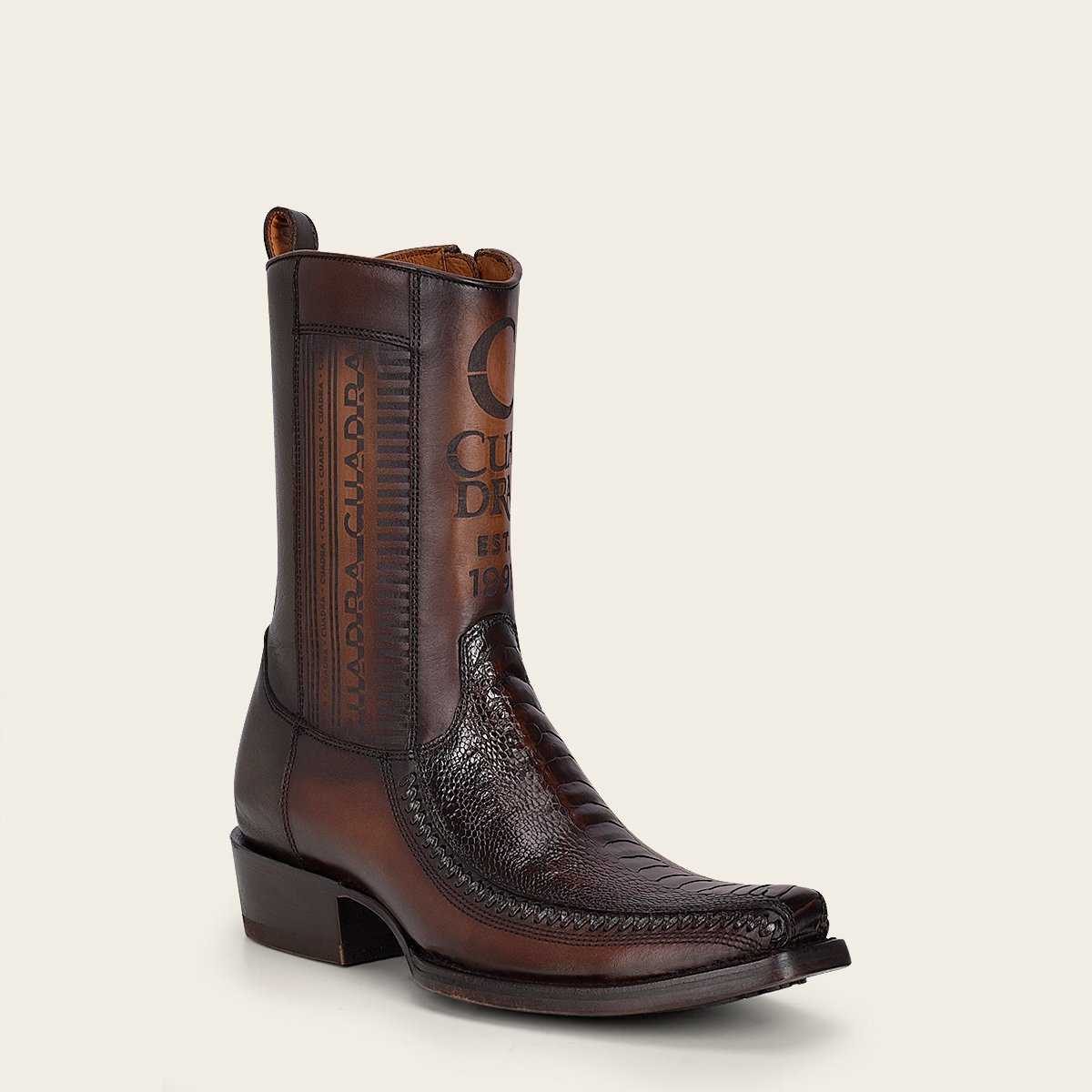 Bota en piel genuina de pata de avestruz.