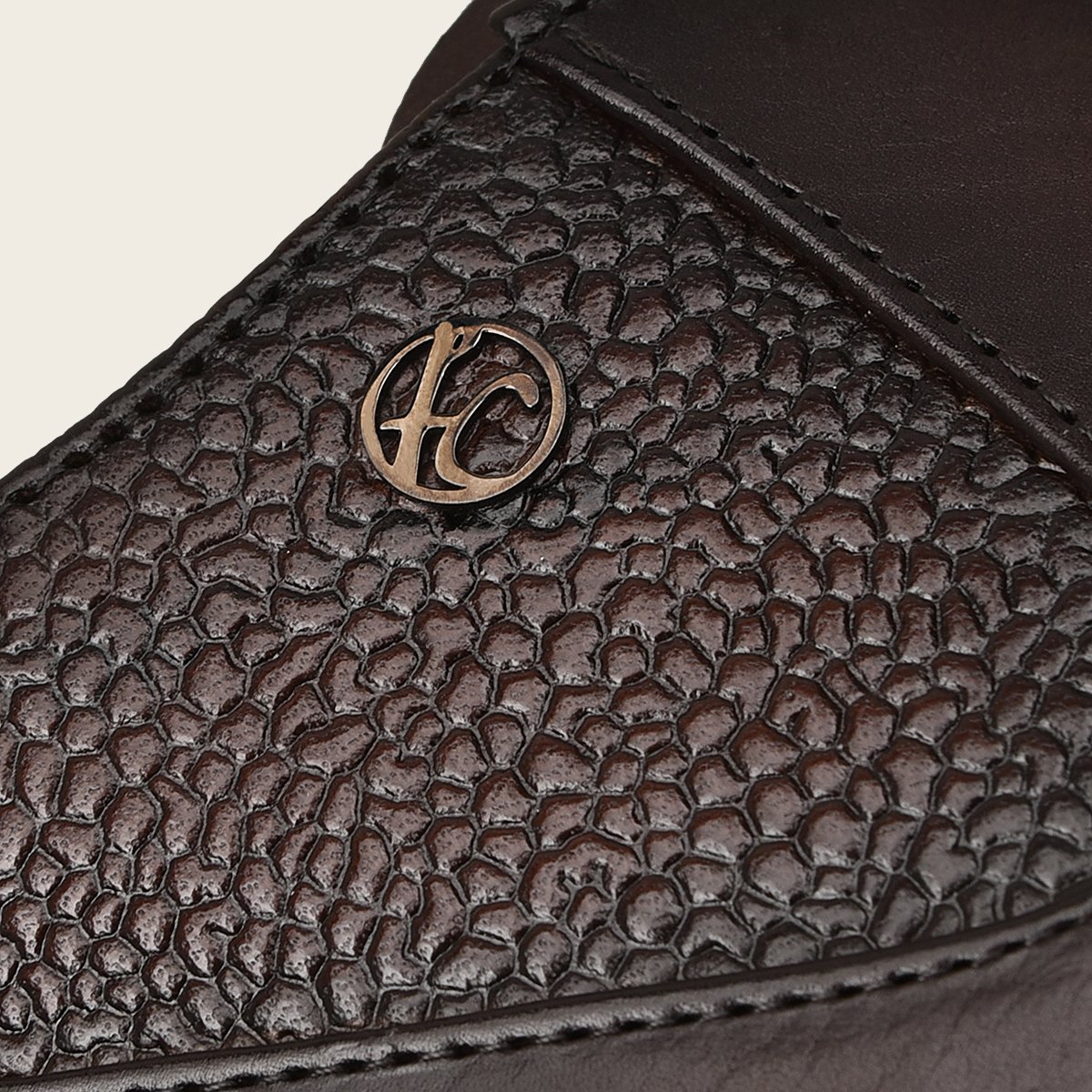 Zapato Derby de vestir en piel genuina.