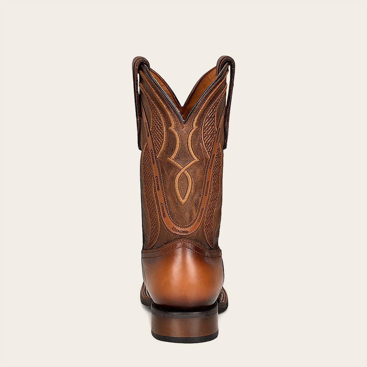 Bota rodeo en piel genuina de tiburón.