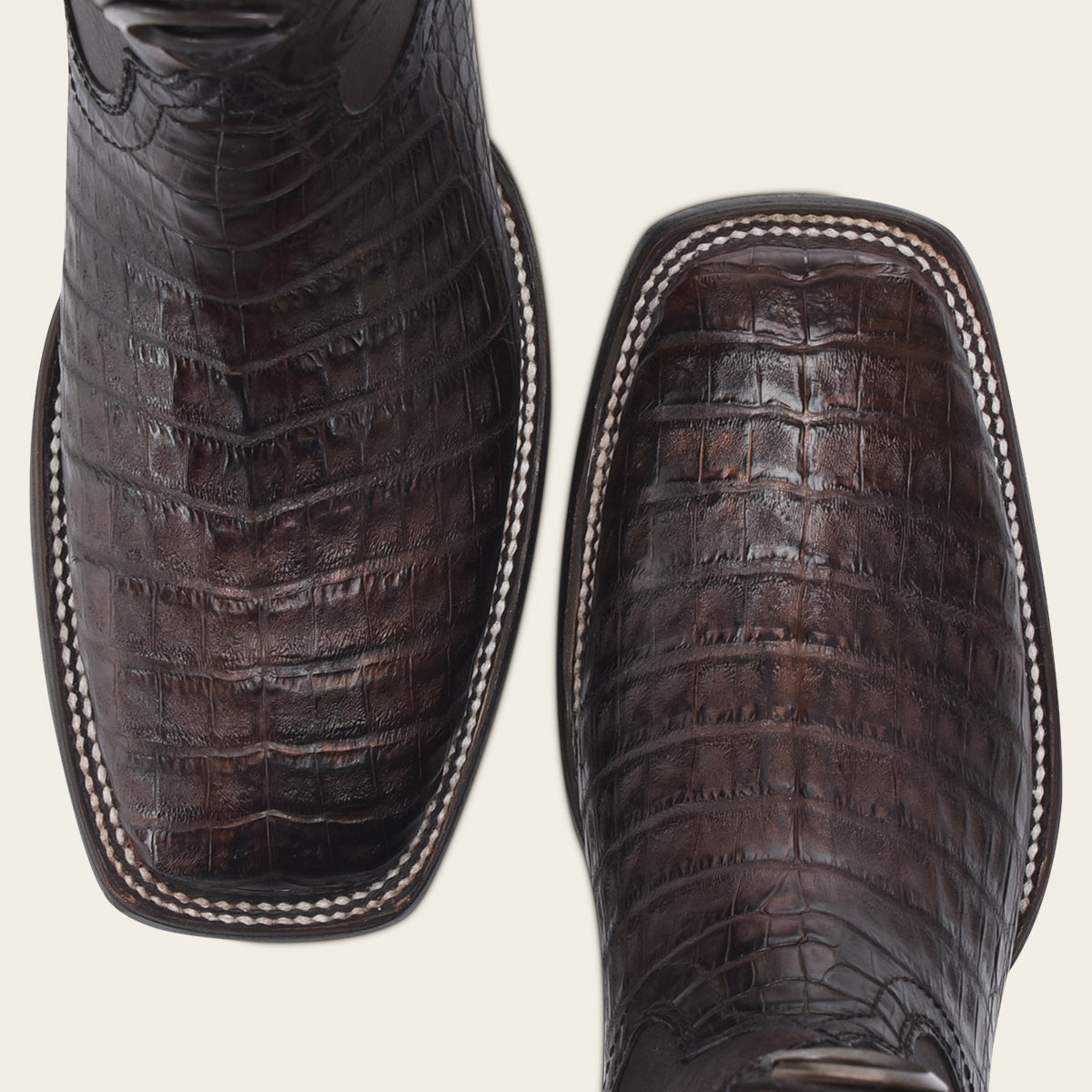 Bota rodeo en piel genuina de fuscus.