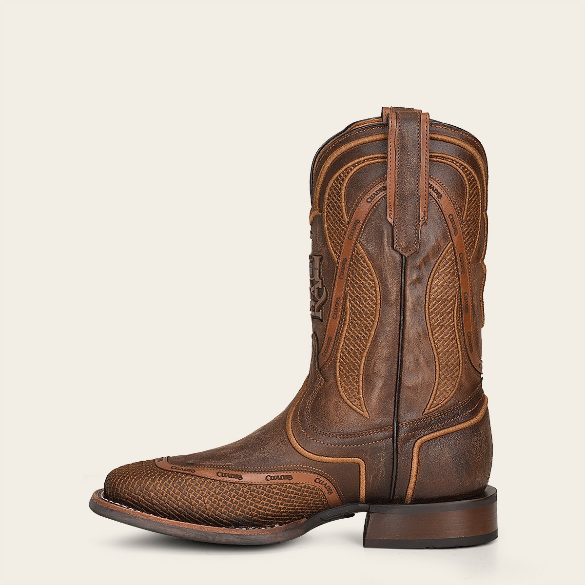 Bota rodeo en piel genuina.