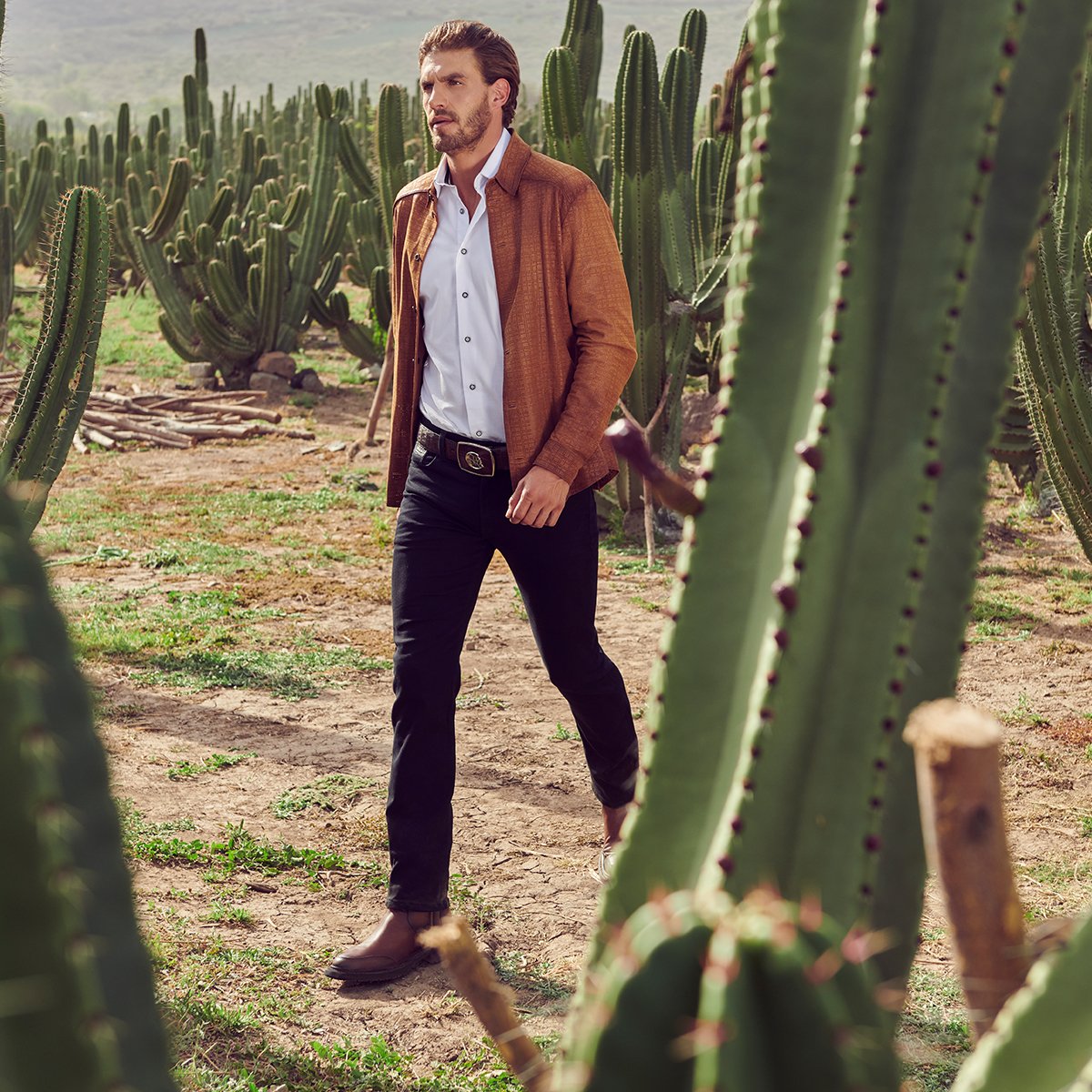 Botín en piel genuina de venado.