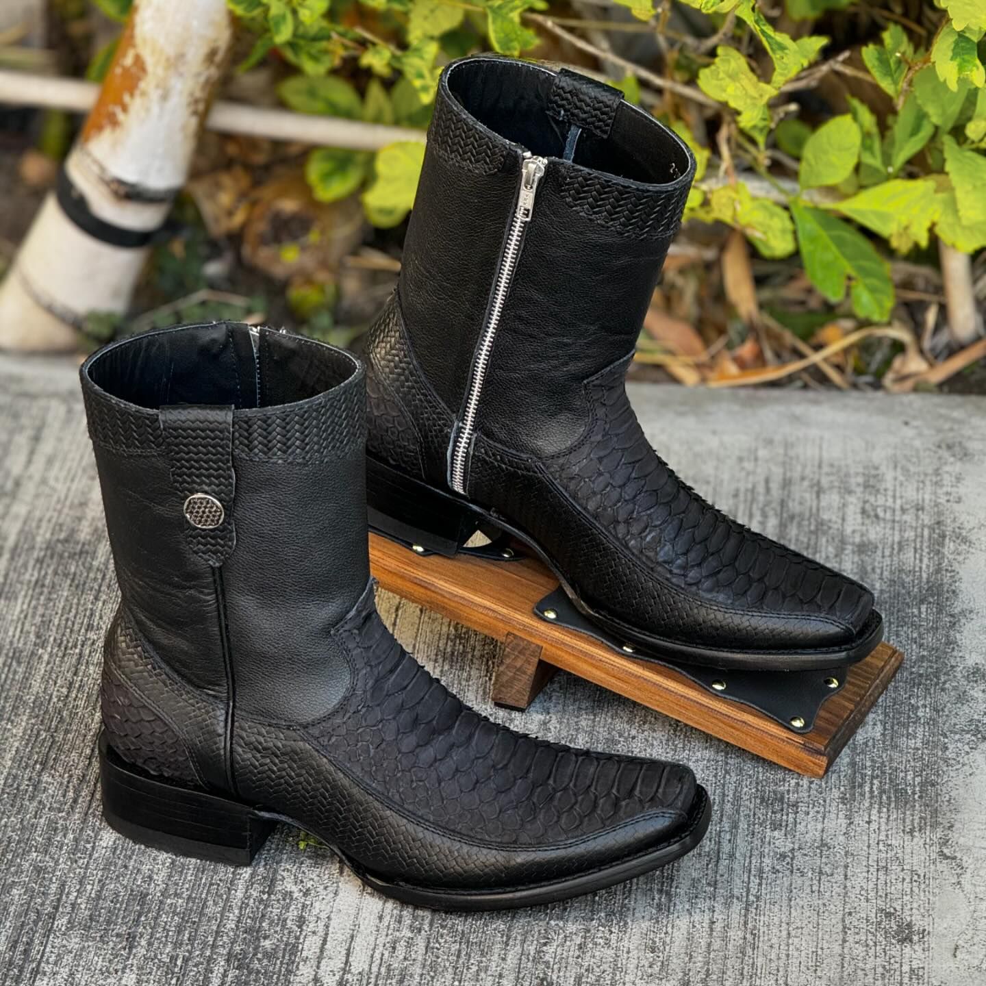 Dylan pitón Orión tabaco