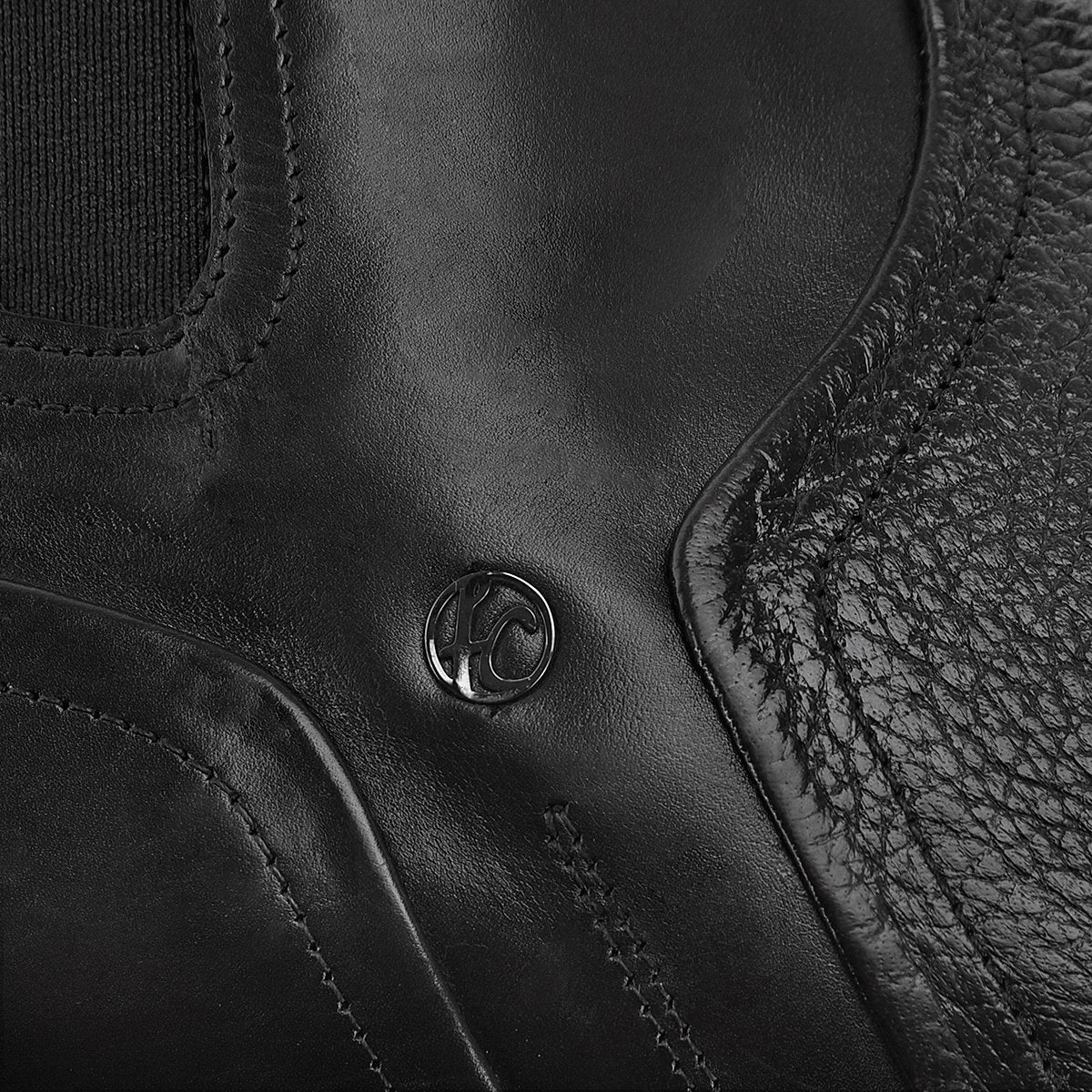 Botín de vestir en piel de venado.