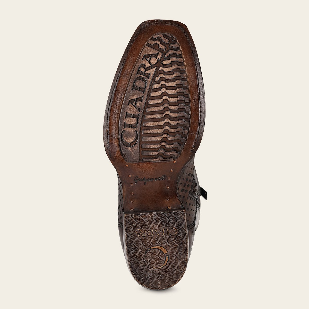 Bota para caballero en piel genuina.