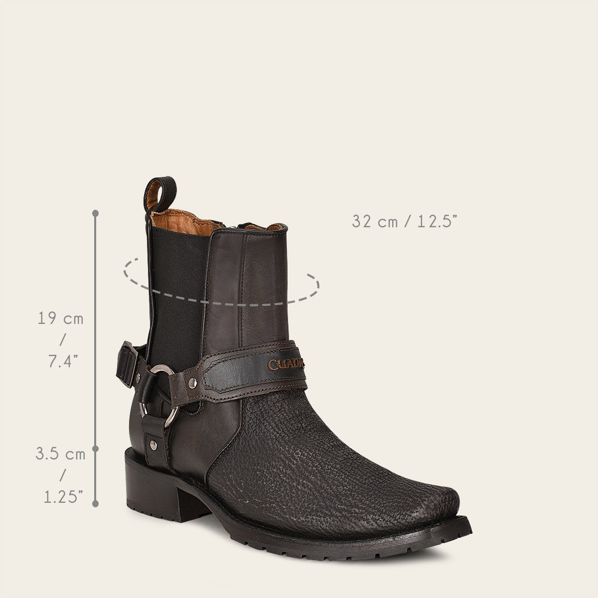 Botín en piel genuina de tiburón.