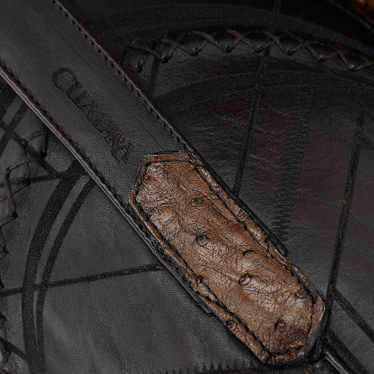 Bota en piel genuina de avestruz.