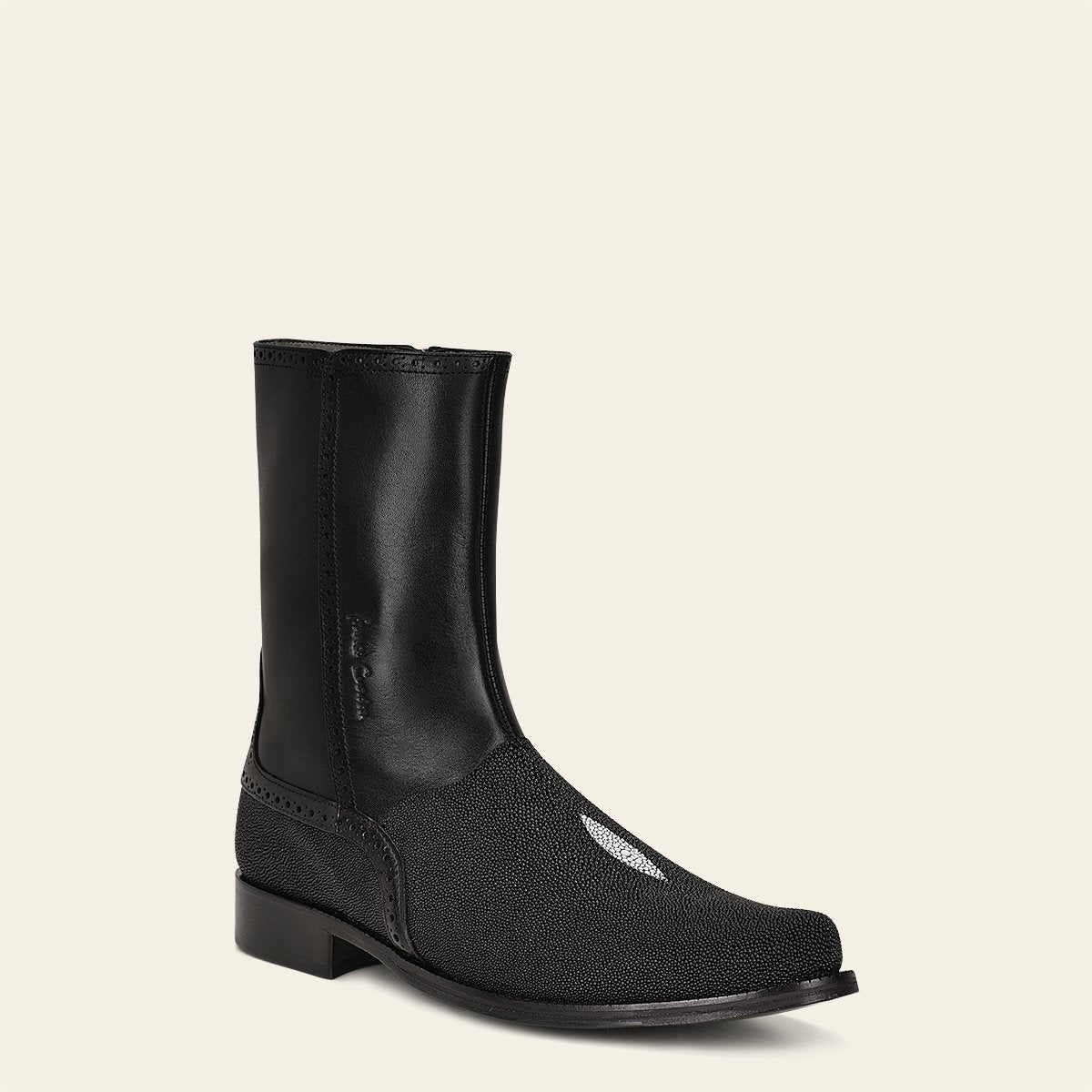 Bota de vestir en piel genuina de mantarraya .